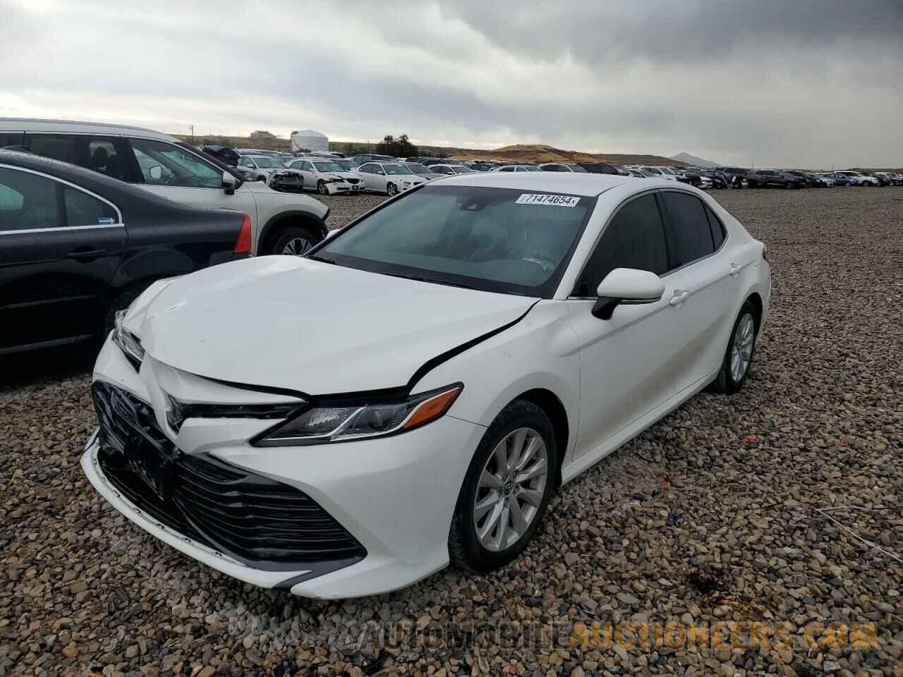 JTNB11HK2J3006590 TOYOTA CAMRY 2018