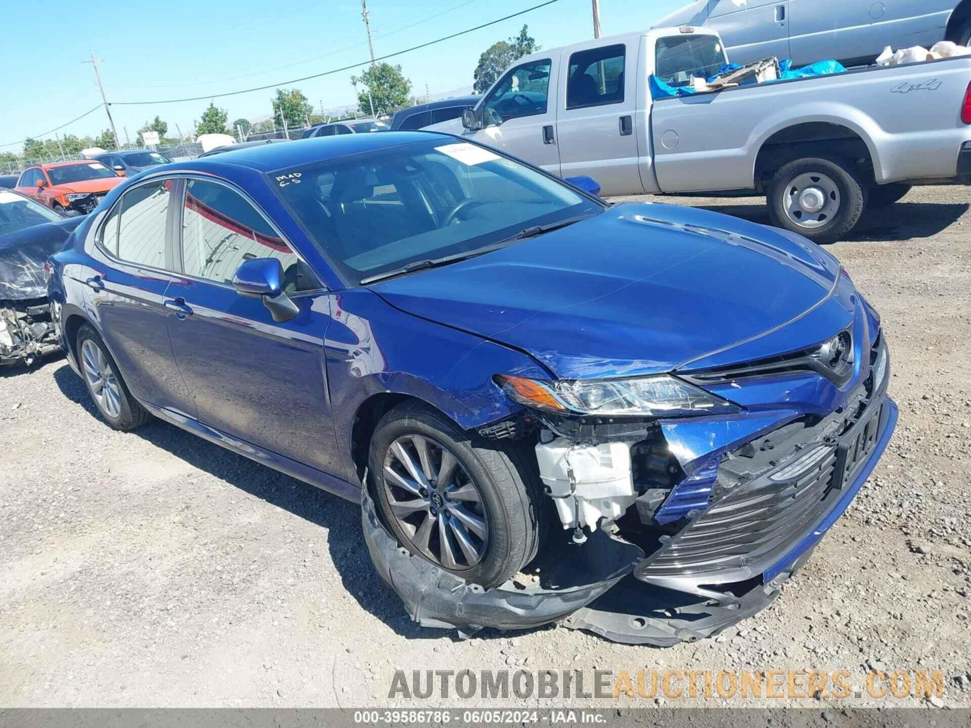 JTNB11HK2J3007514 TOYOTA CAMRY 2018