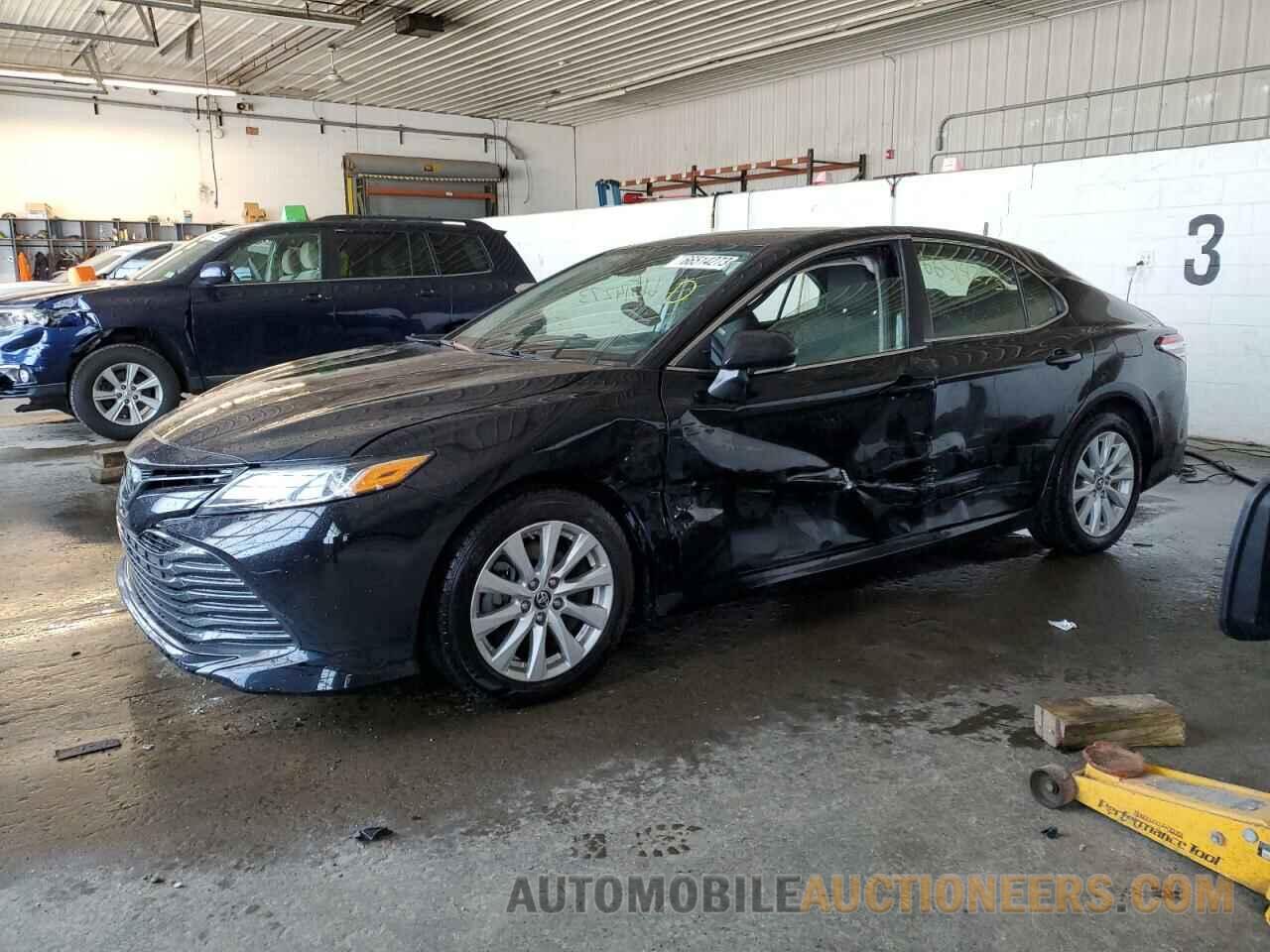 JTNB11HK2J3007965 TOYOTA CAMRY 2018