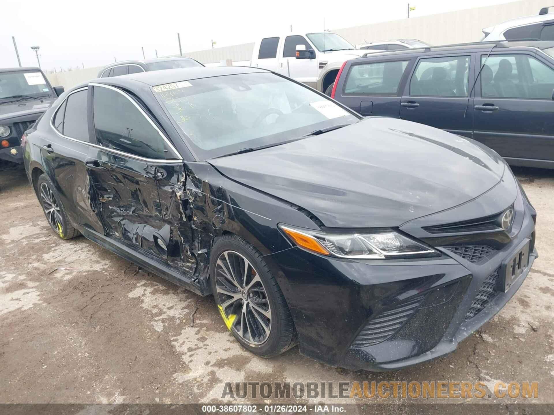 JTNB11HK2J3008792 TOYOTA CAMRY 2018