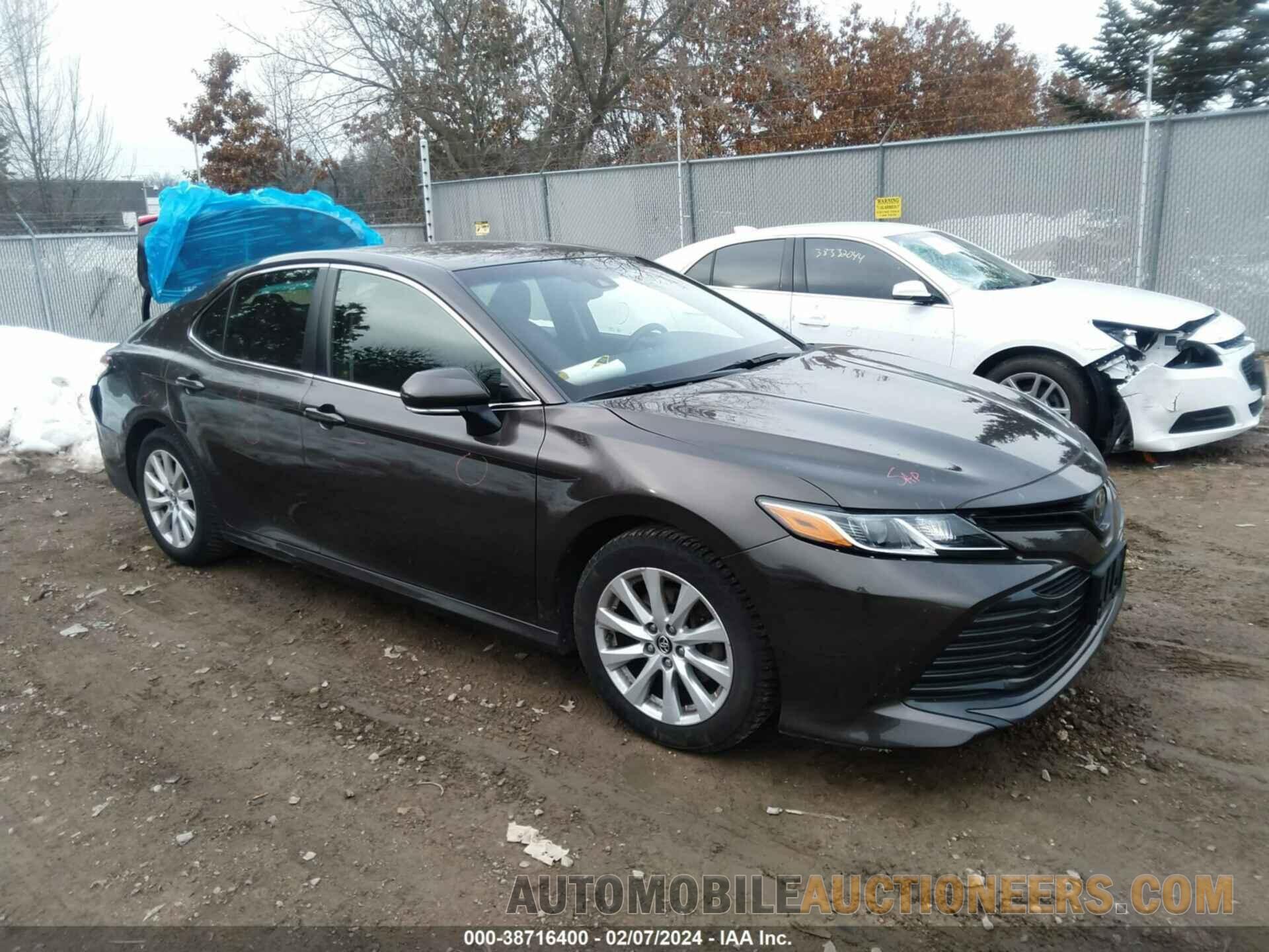 JTNB11HK2J3009389 TOYOTA CAMRY 2018