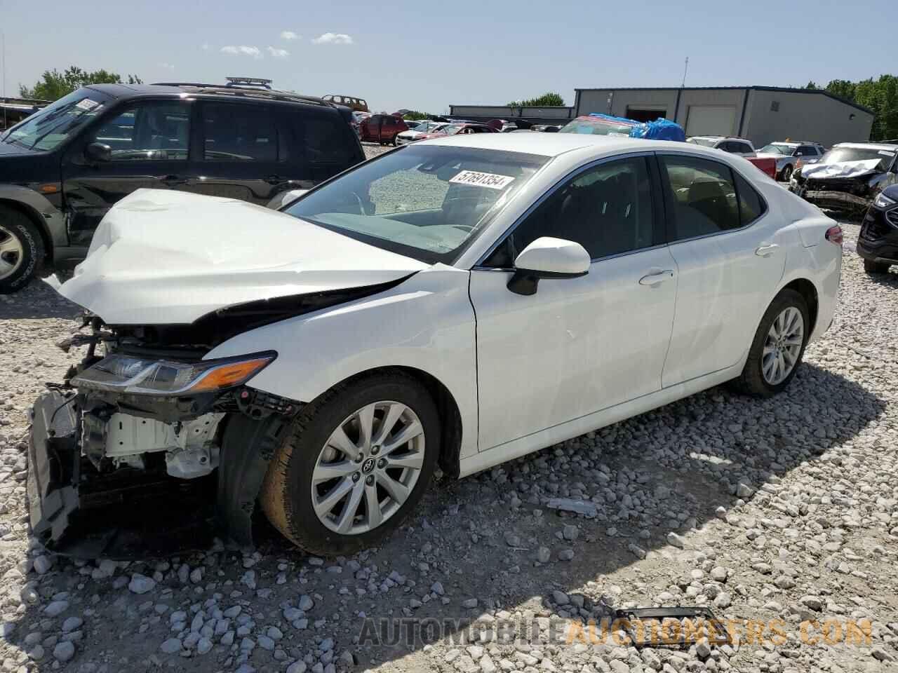 JTNB11HK2J3013135 TOYOTA CAMRY 2018