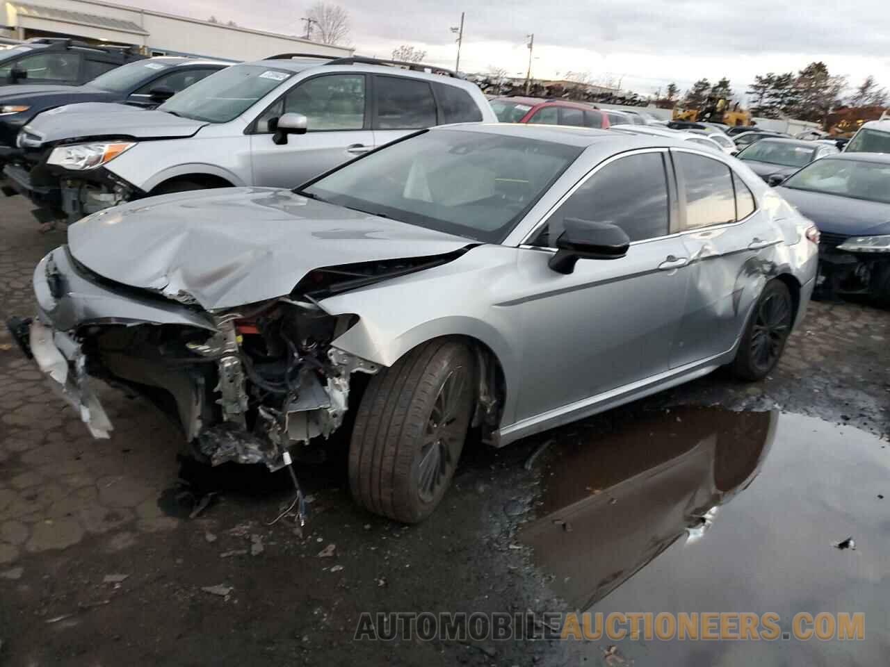 JTNB11HK2J3018996 TOYOTA CAMRY 2018