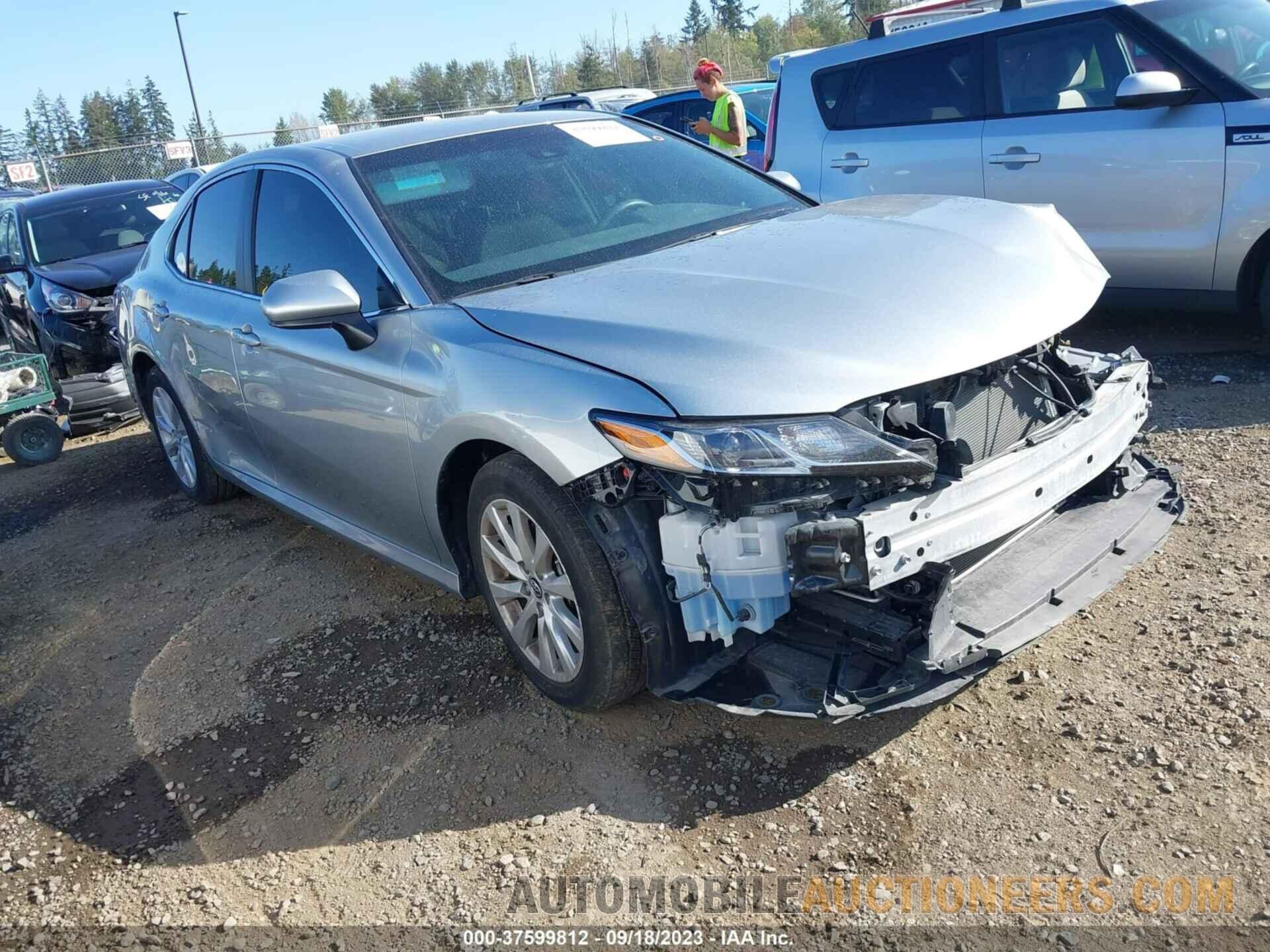 JTNB11HK2J3026256 TOYOTA CAMRY 2018