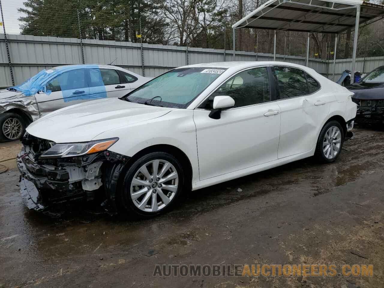 JTNB11HK2J3028704 TOYOTA CAMRY 2018