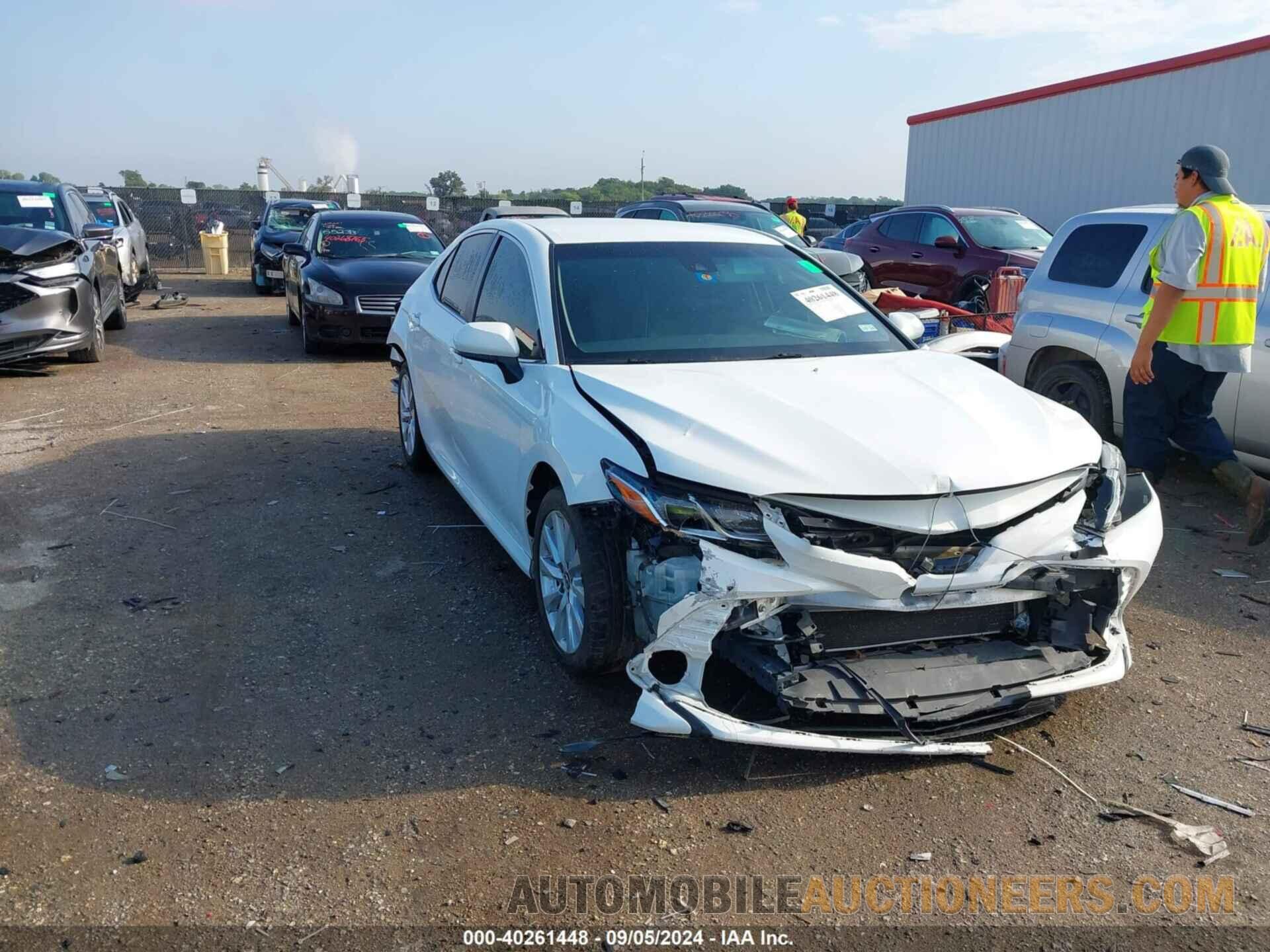 JTNB11HK2J3033420 TOYOTA CAMRY 2018