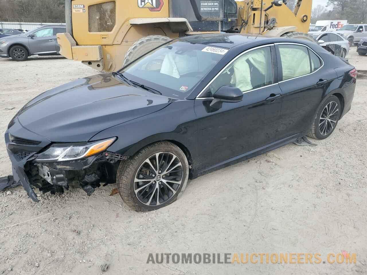 JTNB11HK2J3043087 TOYOTA CAMRY 2018