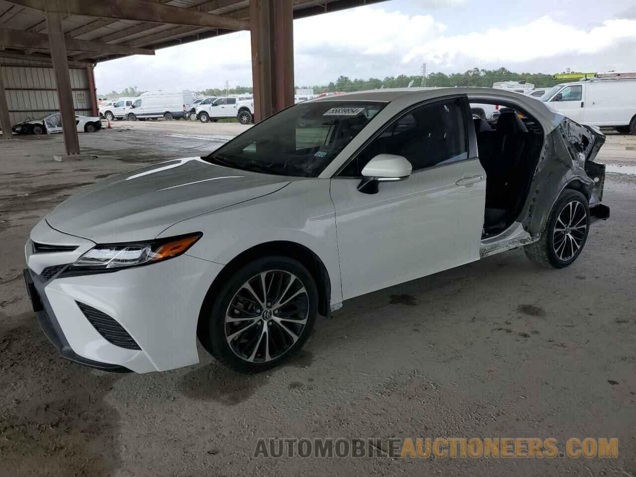 JTNB11HK2K3083493 TOYOTA CAMRY 2019