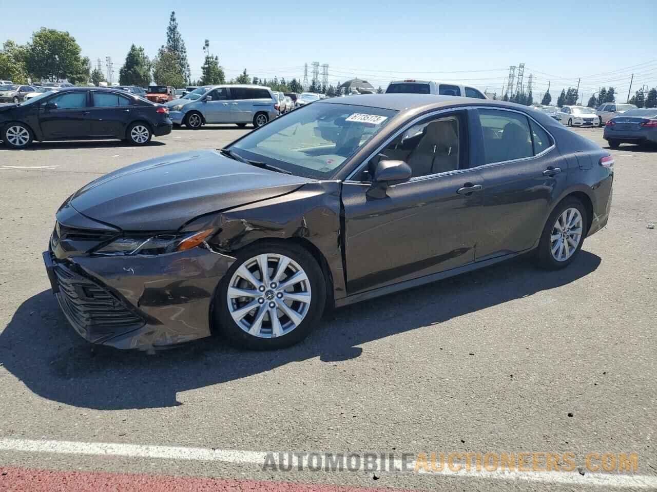 JTNB11HK3J3008381 TOYOTA CAMRY 2018