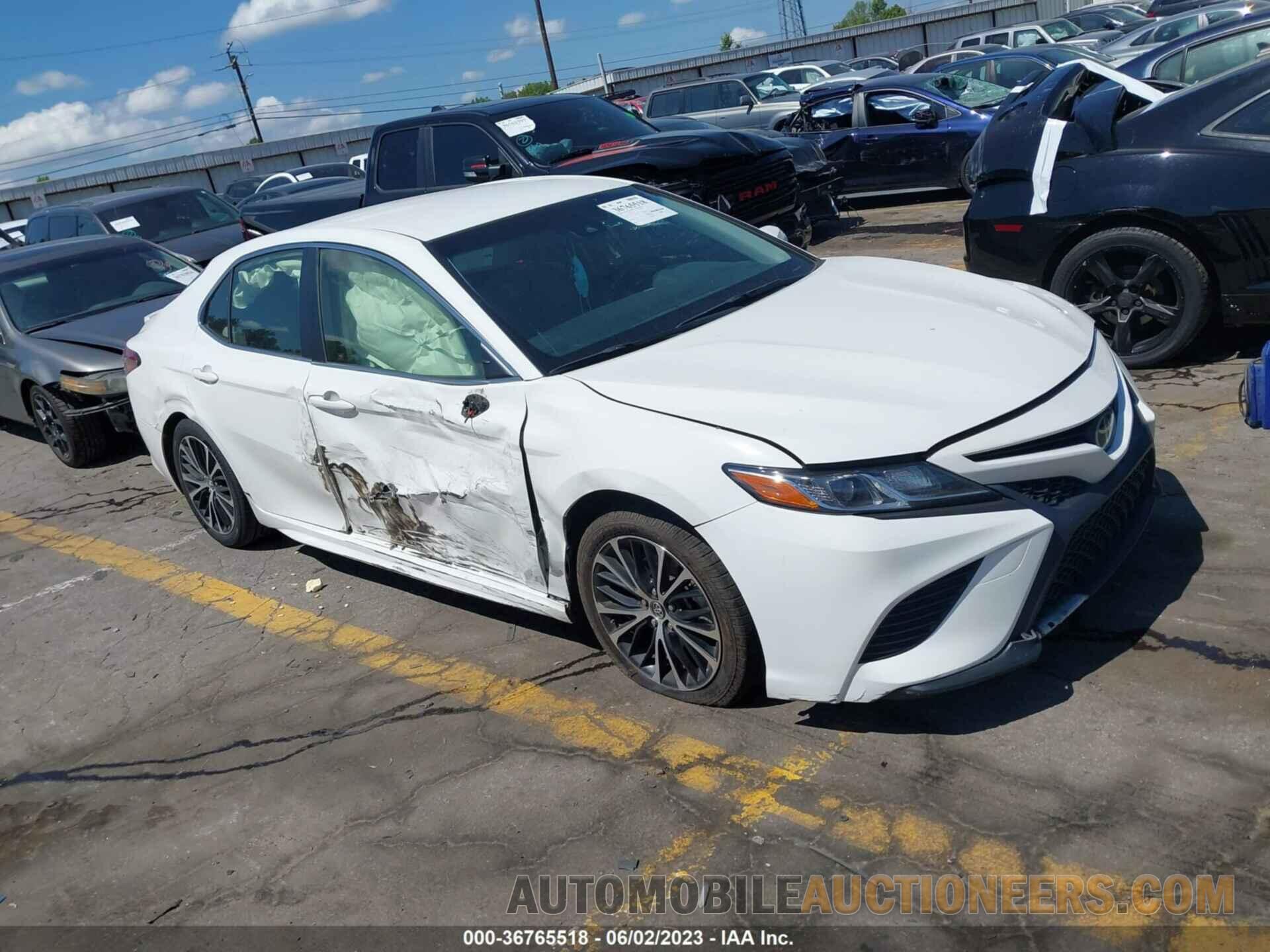 JTNB11HK3J3018117 TOYOTA CAMRY 2018