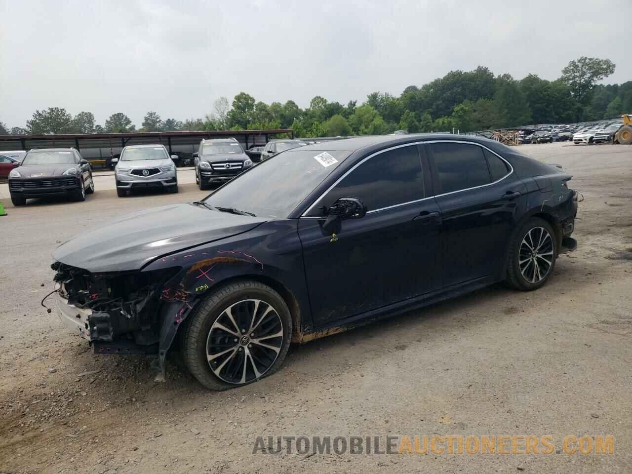 JTNB11HK3J3018943 TOYOTA CAMRY 2018