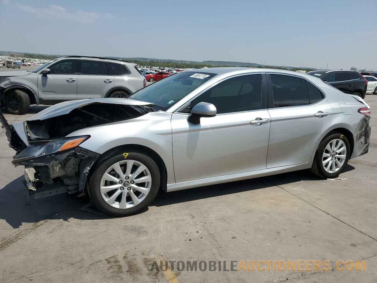 JTNB11HK3J3018960 TOYOTA CAMRY 2018