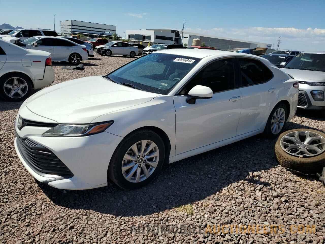 JTNB11HK3J3021812 TOYOTA CAMRY 2018