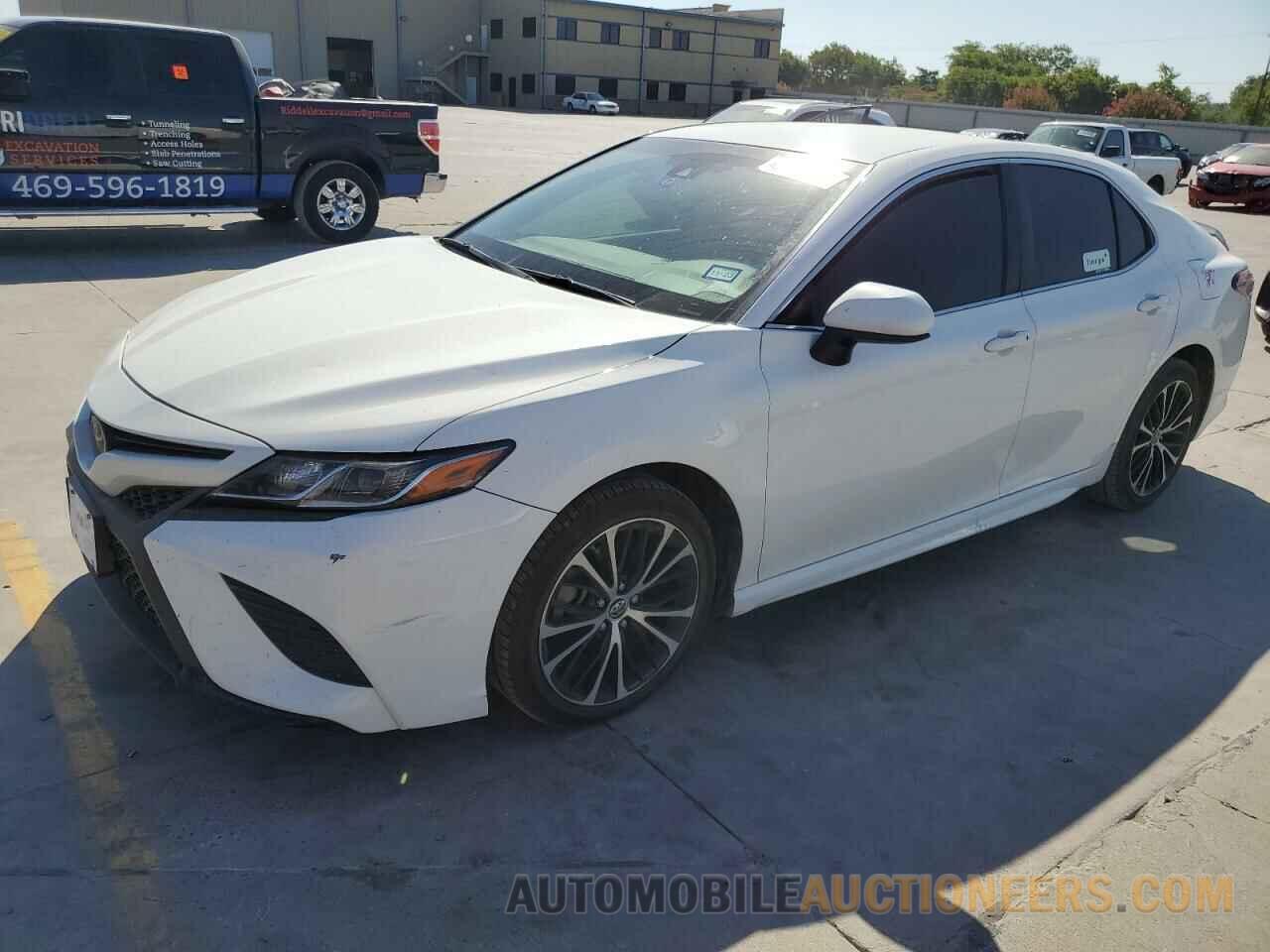 JTNB11HK3J3023043 TOYOTA CAMRY 2018