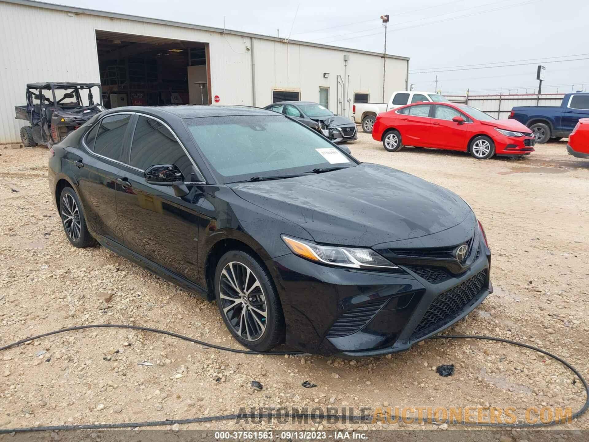 JTNB11HK3J3026864 TOYOTA CAMRY 2018