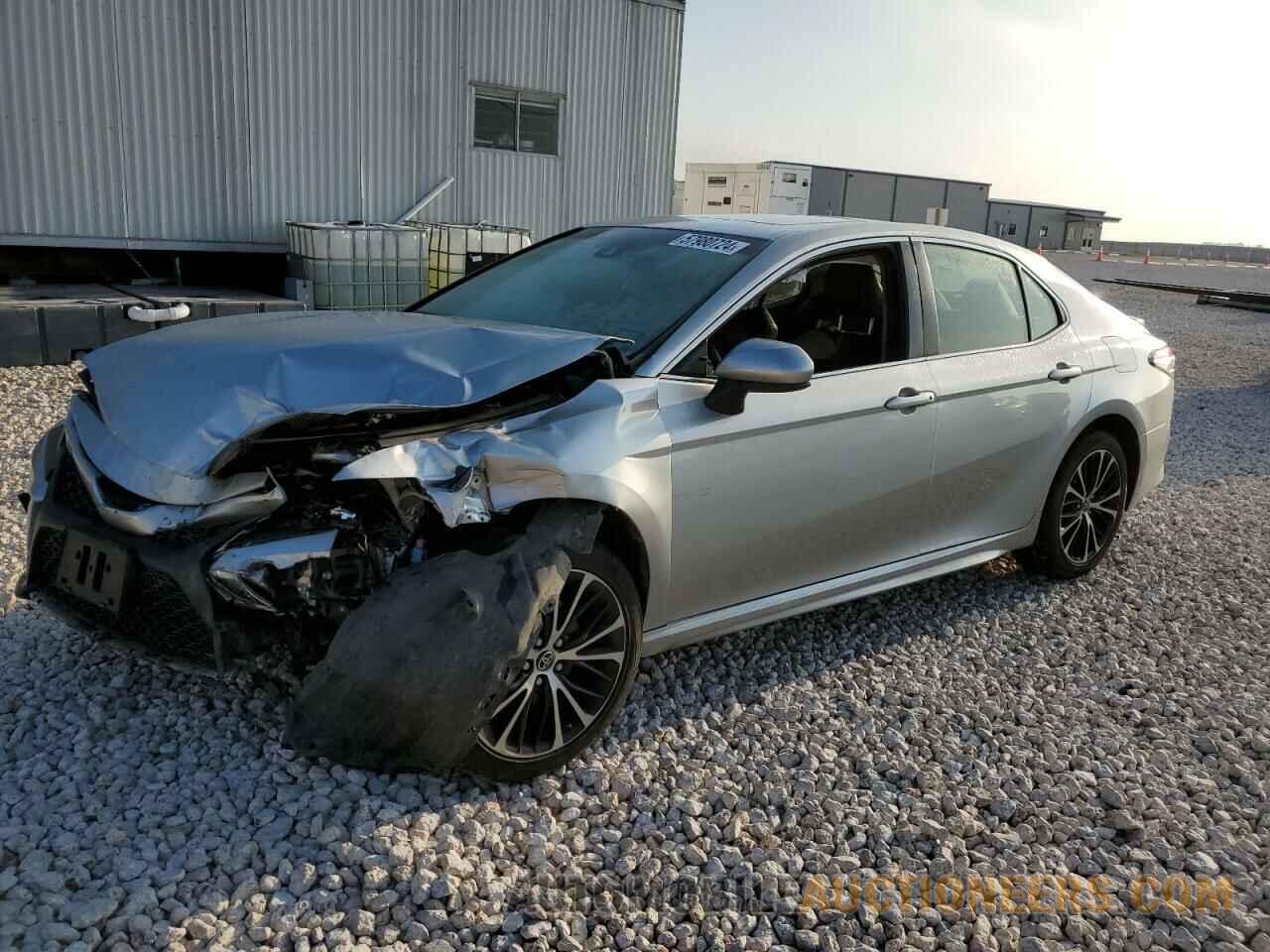 JTNB11HK3J3028436 TOYOTA CAMRY 2018