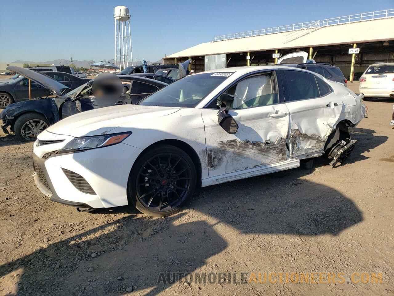 JTNB11HK3J3037797 TOYOTA CAMRY 2018