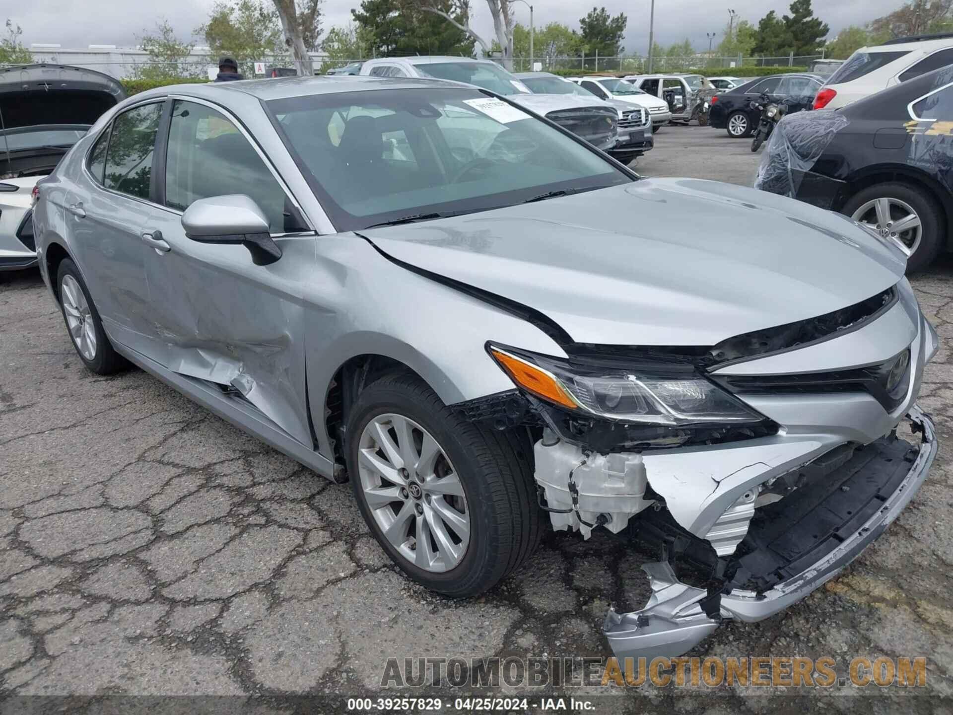 JTNB11HK3J3037847 TOYOTA CAMRY 2018