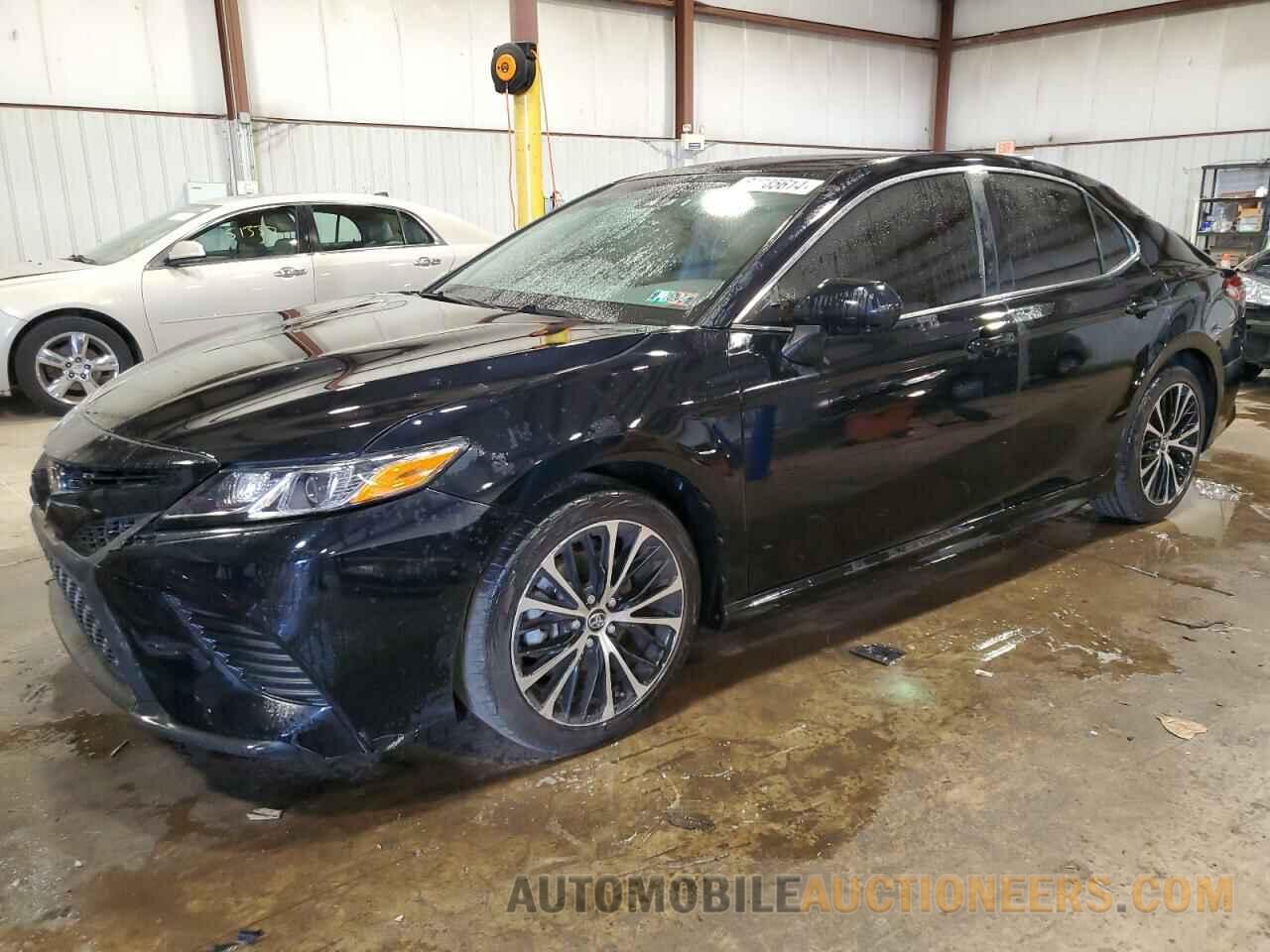 JTNB11HK3J3038478 TOYOTA CAMRY 2018