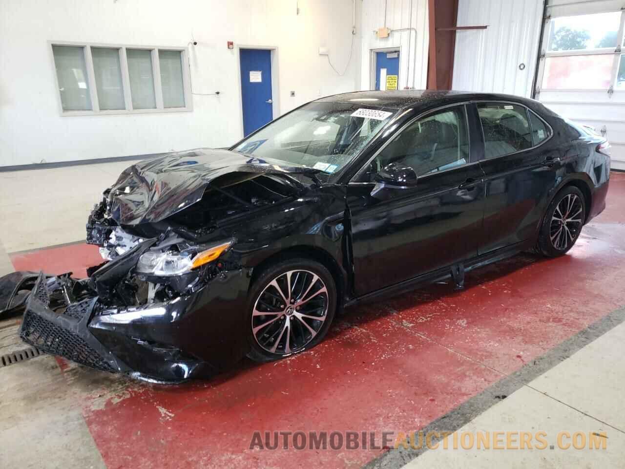 JTNB11HK3J3040215 TOYOTA CAMRY 2018