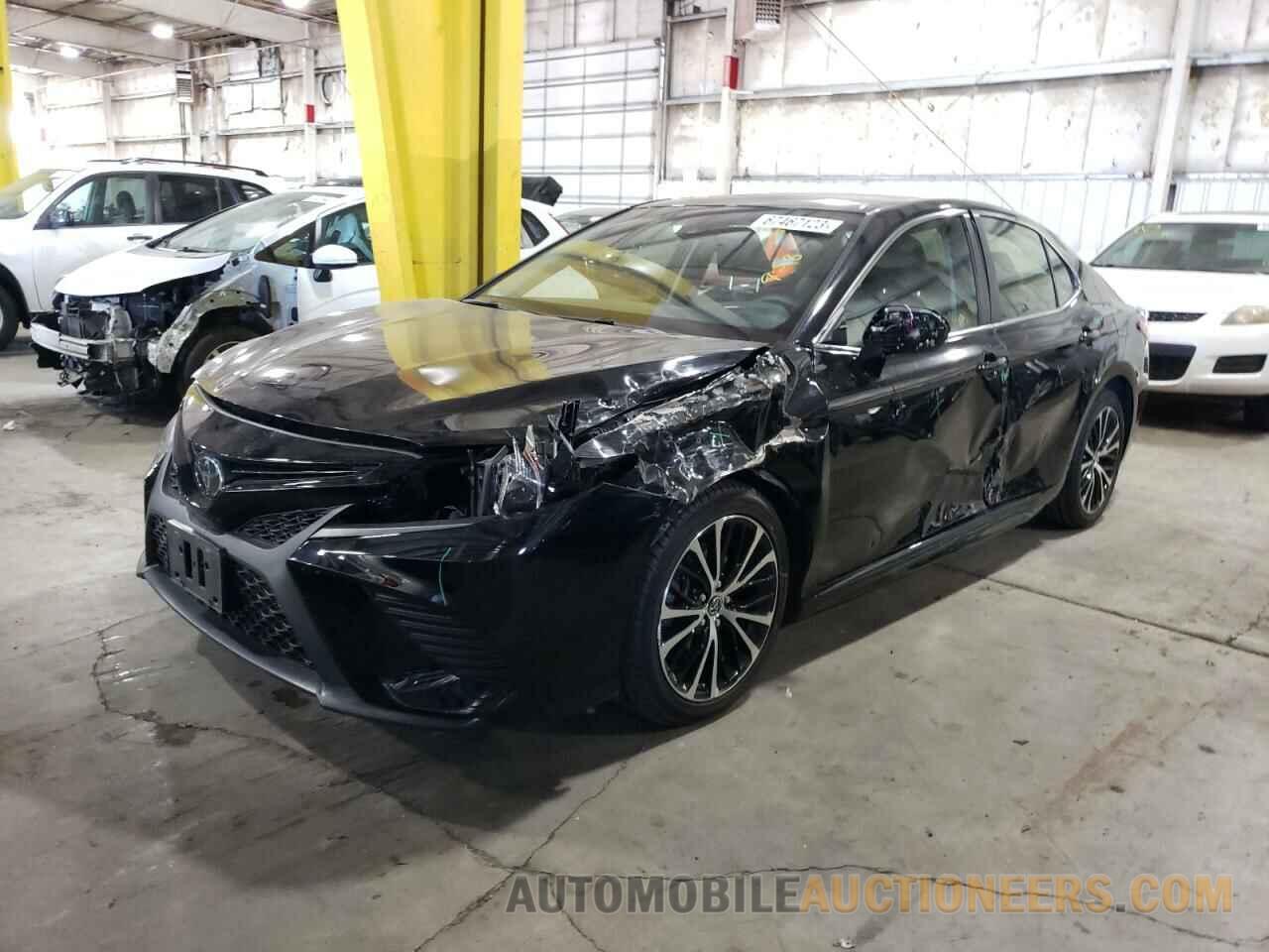 JTNB11HK3J3041767 TOYOTA CAMRY 2018