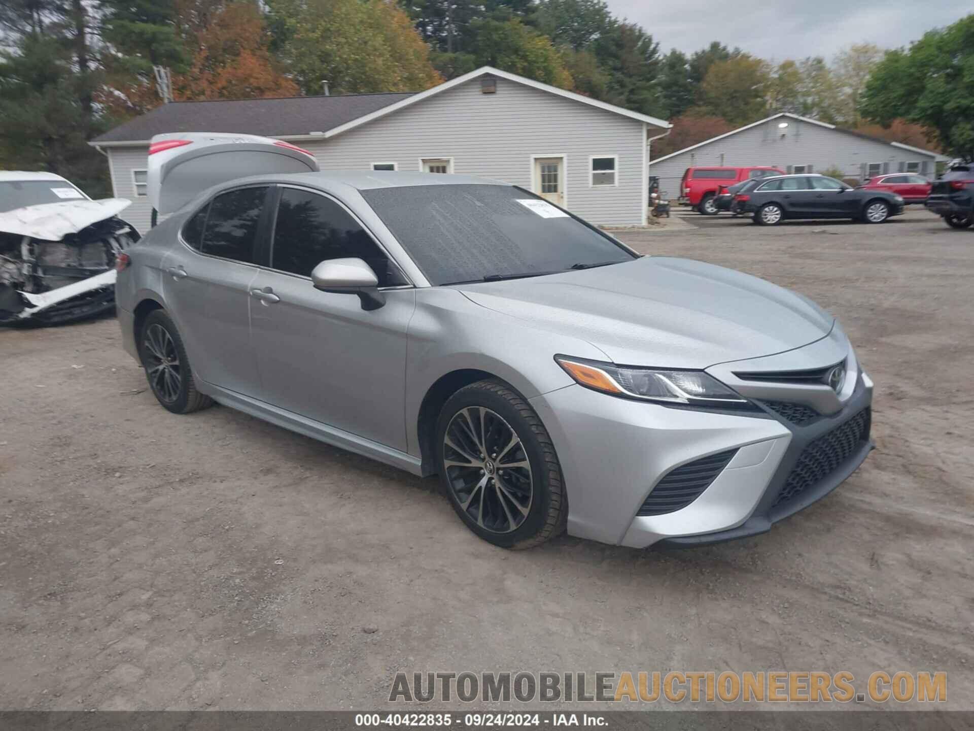 JTNB11HK3J3043843 TOYOTA CAMRY 2018