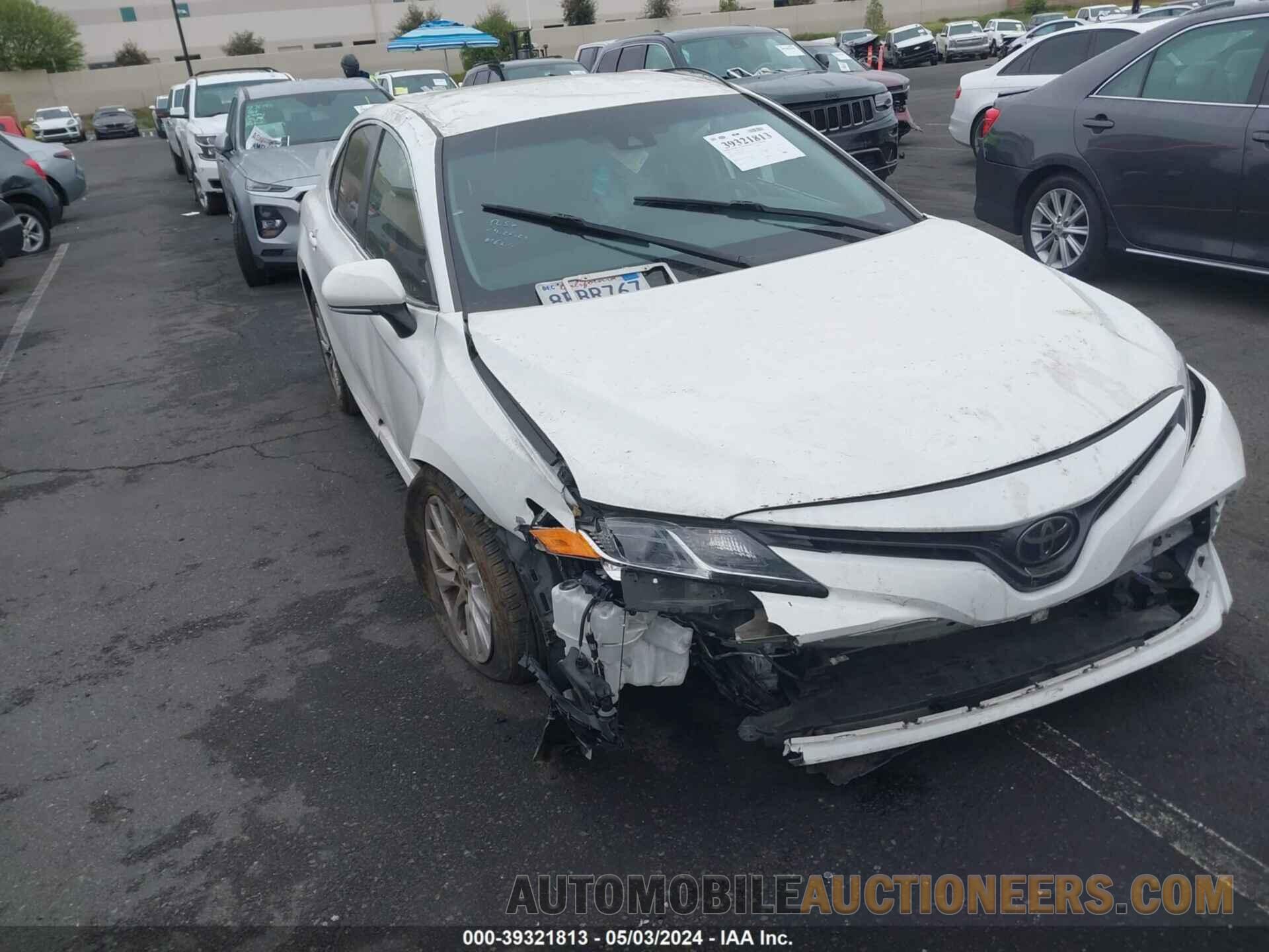 JTNB11HK3J3048184 TOYOTA CAMRY 2018