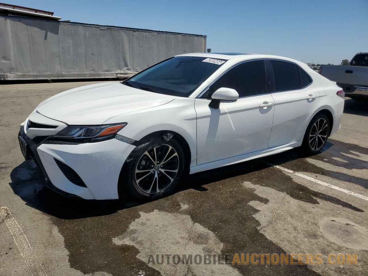 JTNB11HK3J3049402 TOYOTA CAMRY 2018