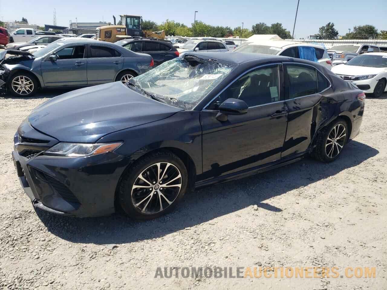 JTNB11HK3J3049576 TOYOTA CAMRY 2018