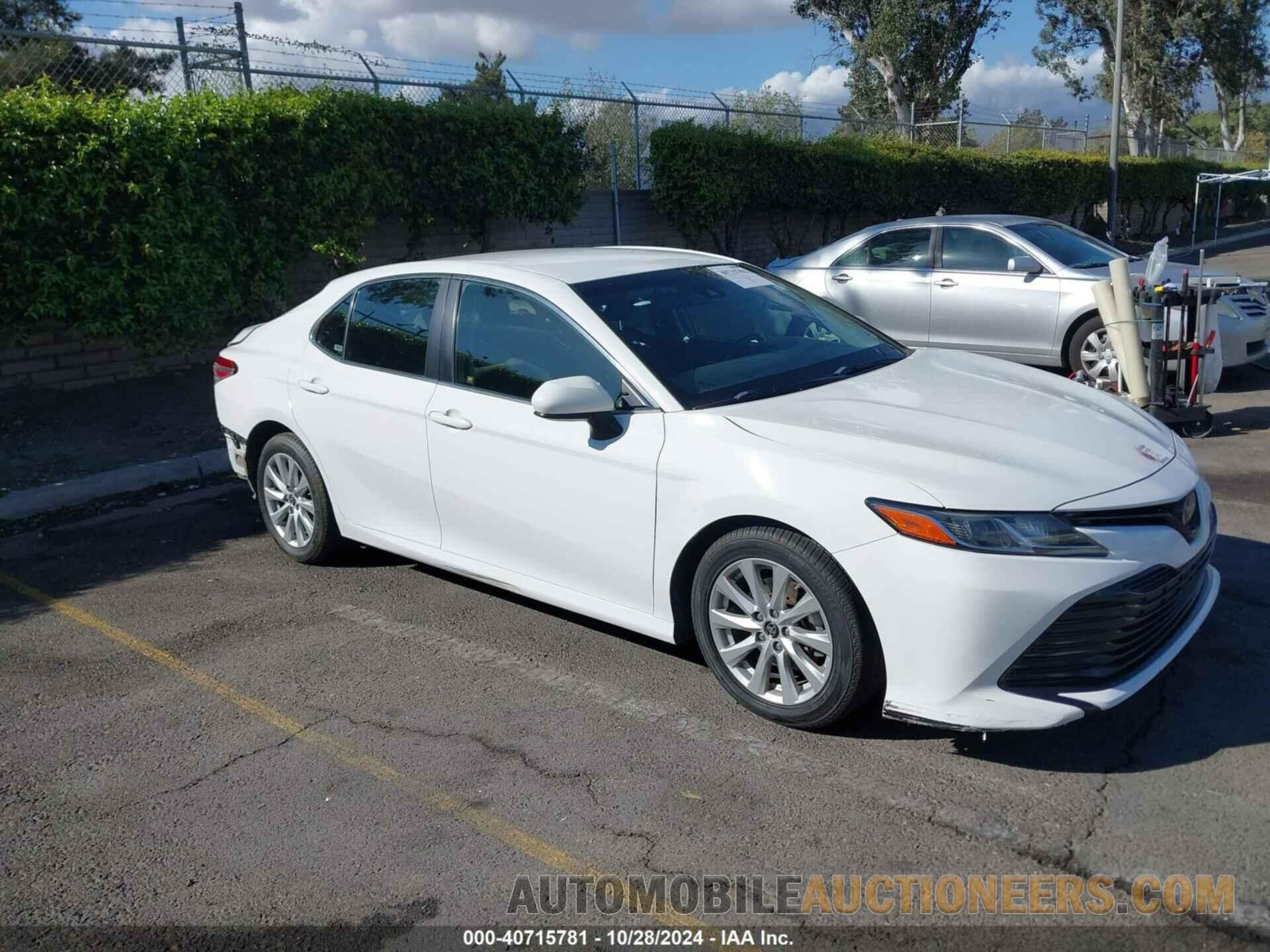 JTNB11HK3J3050338 TOYOTA CAMRY 2018