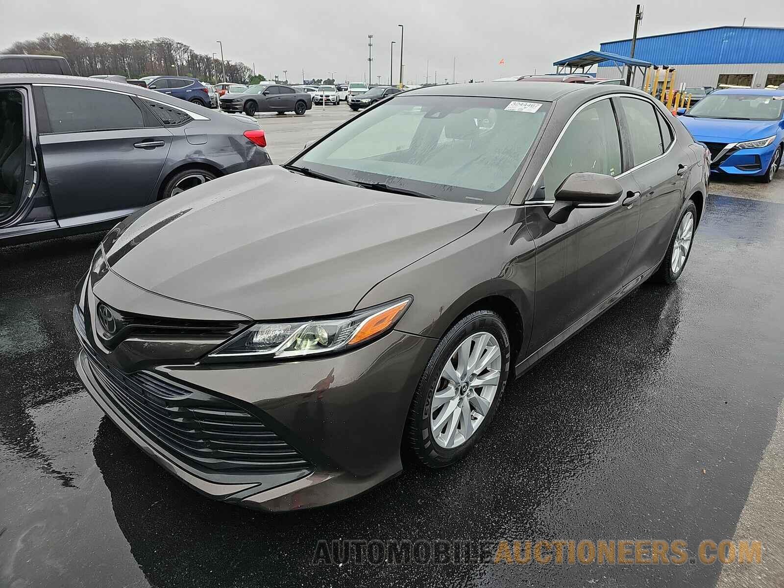 JTNB11HK4J3013721 Toyota Camry 2018