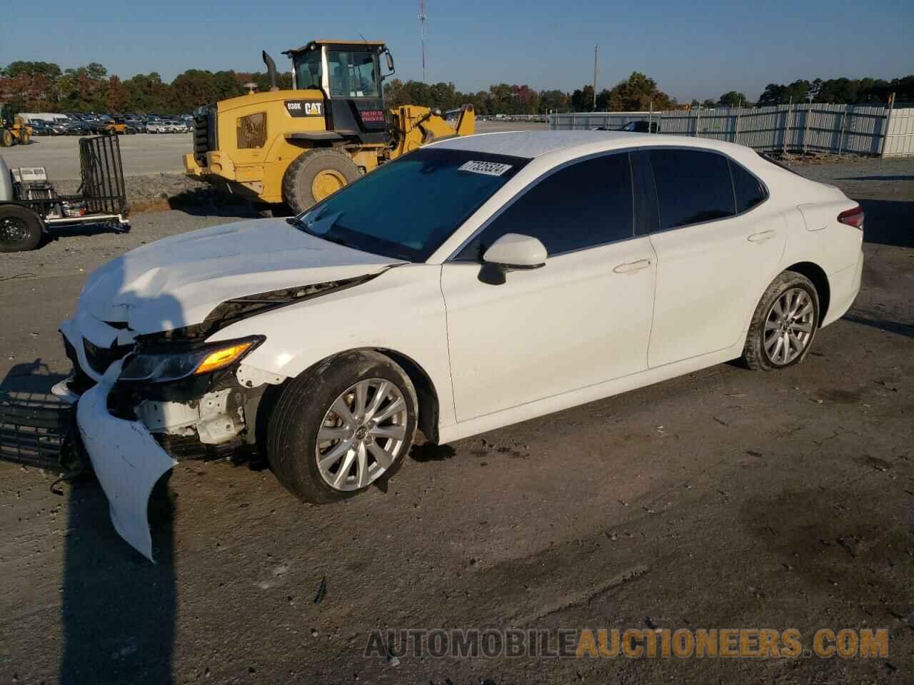 JTNB11HK4J3025075 TOYOTA CAMRY 2018