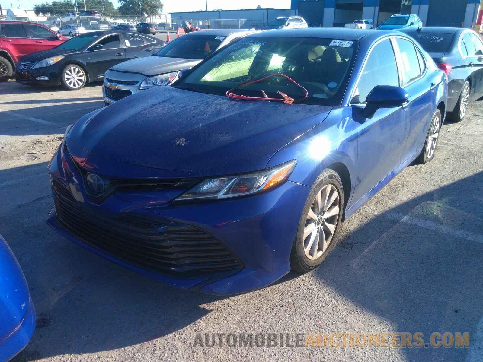 JTNB11HK4J3028266 Toyota Camry LE 2018