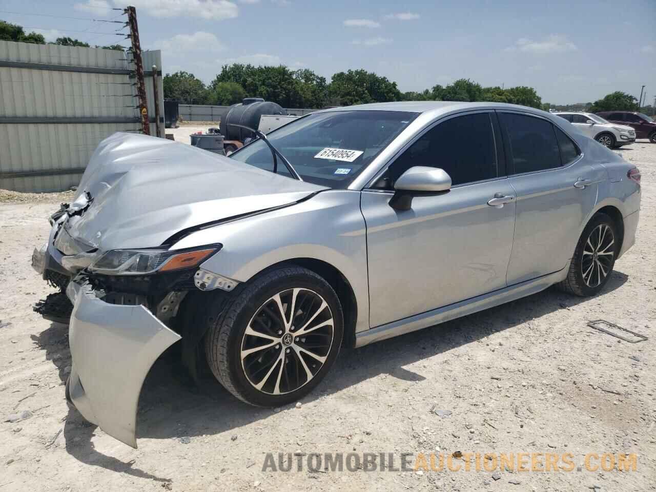 JTNB11HK4J3033080 TOYOTA CAMRY 2018