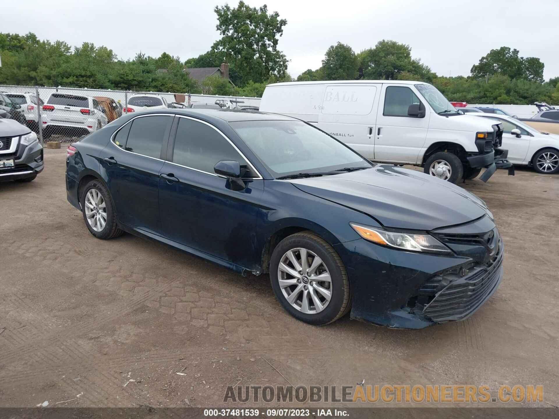 JTNB11HK4J3033323 TOYOTA CAMRY 2018