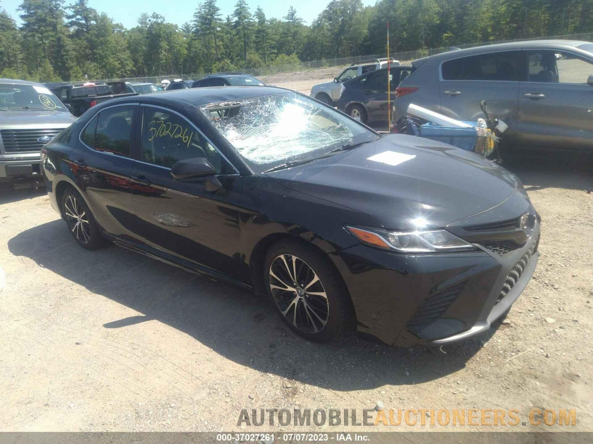 JTNB11HK4J3038070 TOYOTA CAMRY 2018