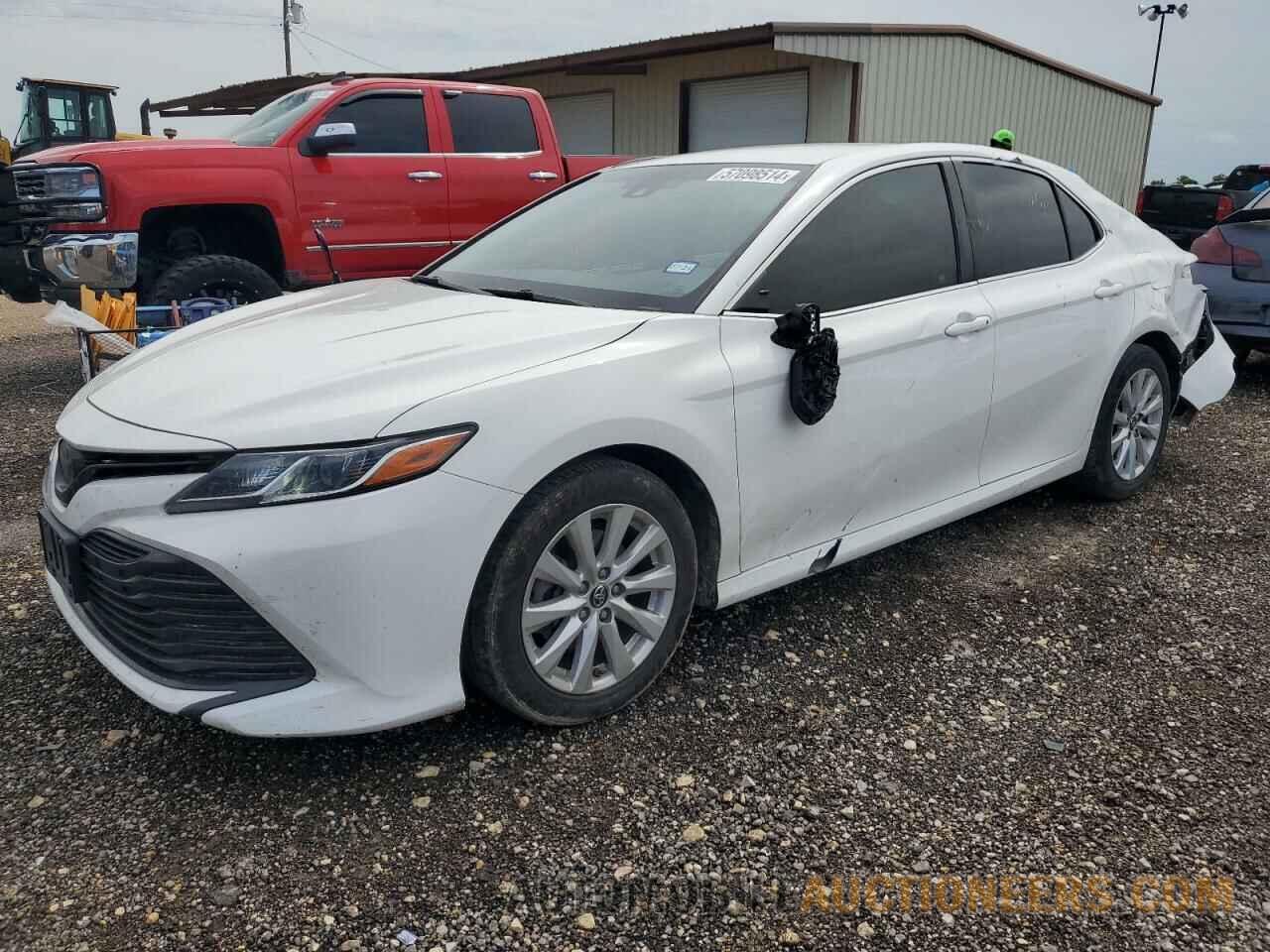 JTNB11HK4J3043348 TOYOTA CAMRY 2018