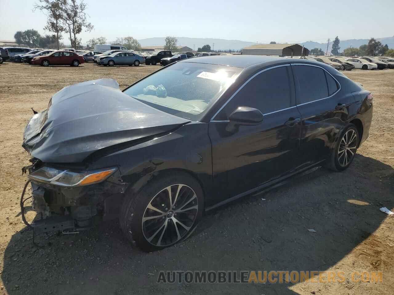 JTNB11HK4J3064328 TOYOTA CAMRY 2018