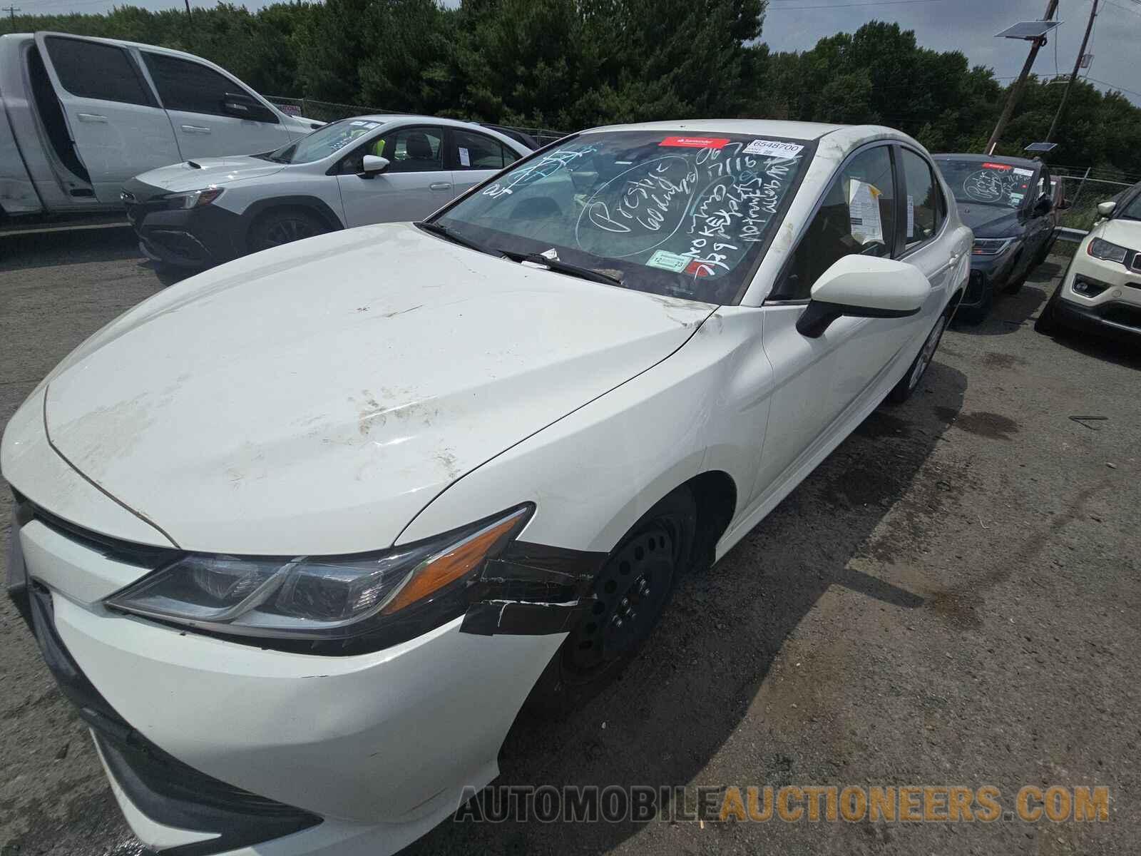 JTNB11HK4J3067472 Toyota Camry 2018