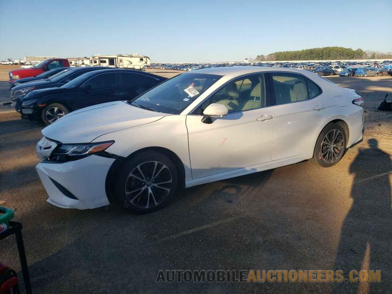 JTNB11HK5J3005370 TOYOTA CAMRY 2018