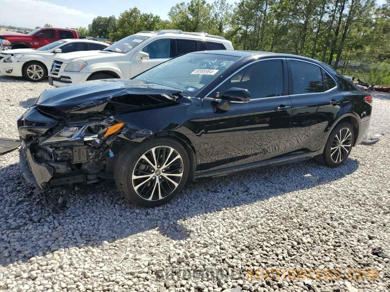 JTNB11HK5J3007135 TOYOTA CAMRY 2018