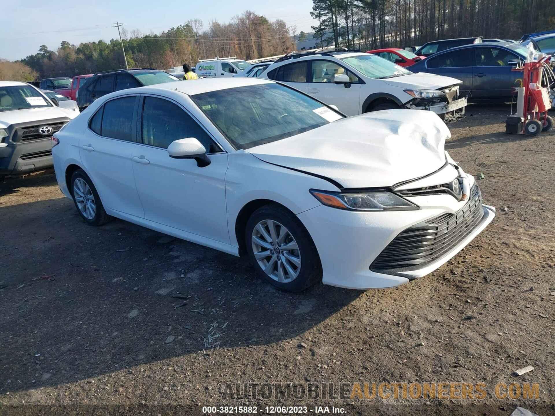 JTNB11HK5J3008799 TOYOTA CAMRY 2018