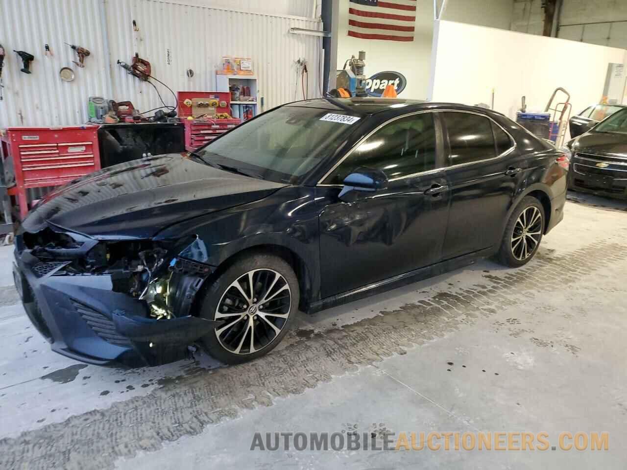 JTNB11HK5J3009399 TOYOTA CAMRY 2018