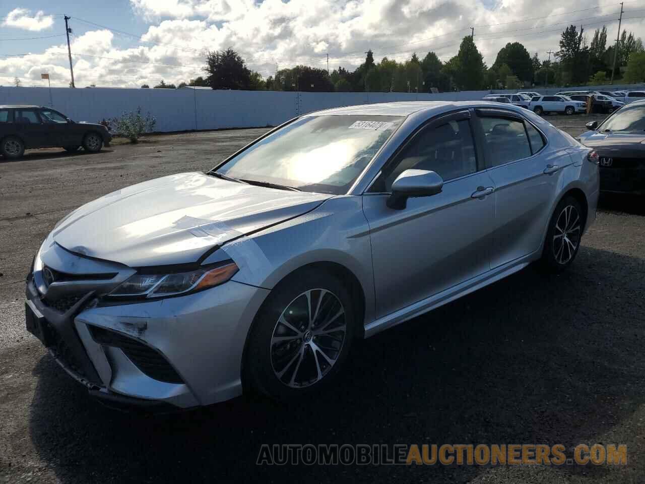 JTNB11HK5J3016983 TOYOTA CAMRY 2018