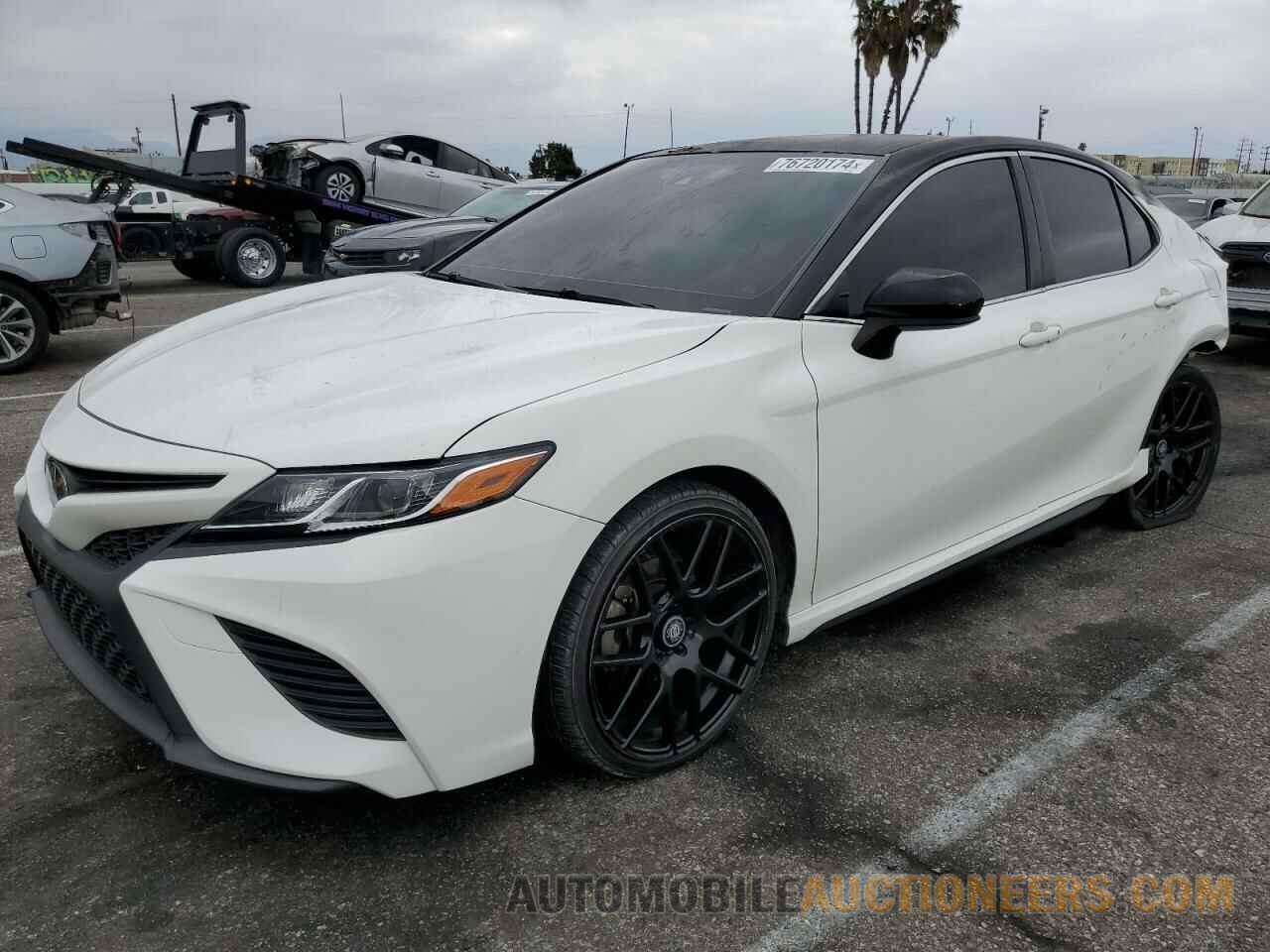 JTNB11HK5J3038014 TOYOTA CAMRY 2018