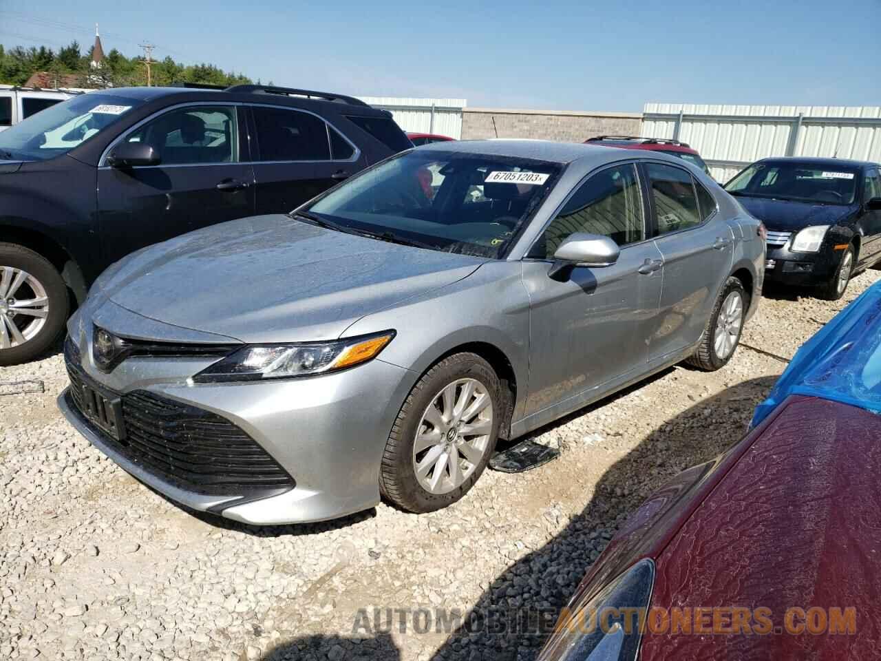 JTNB11HK5J3048445 TOYOTA CAMRY 2018