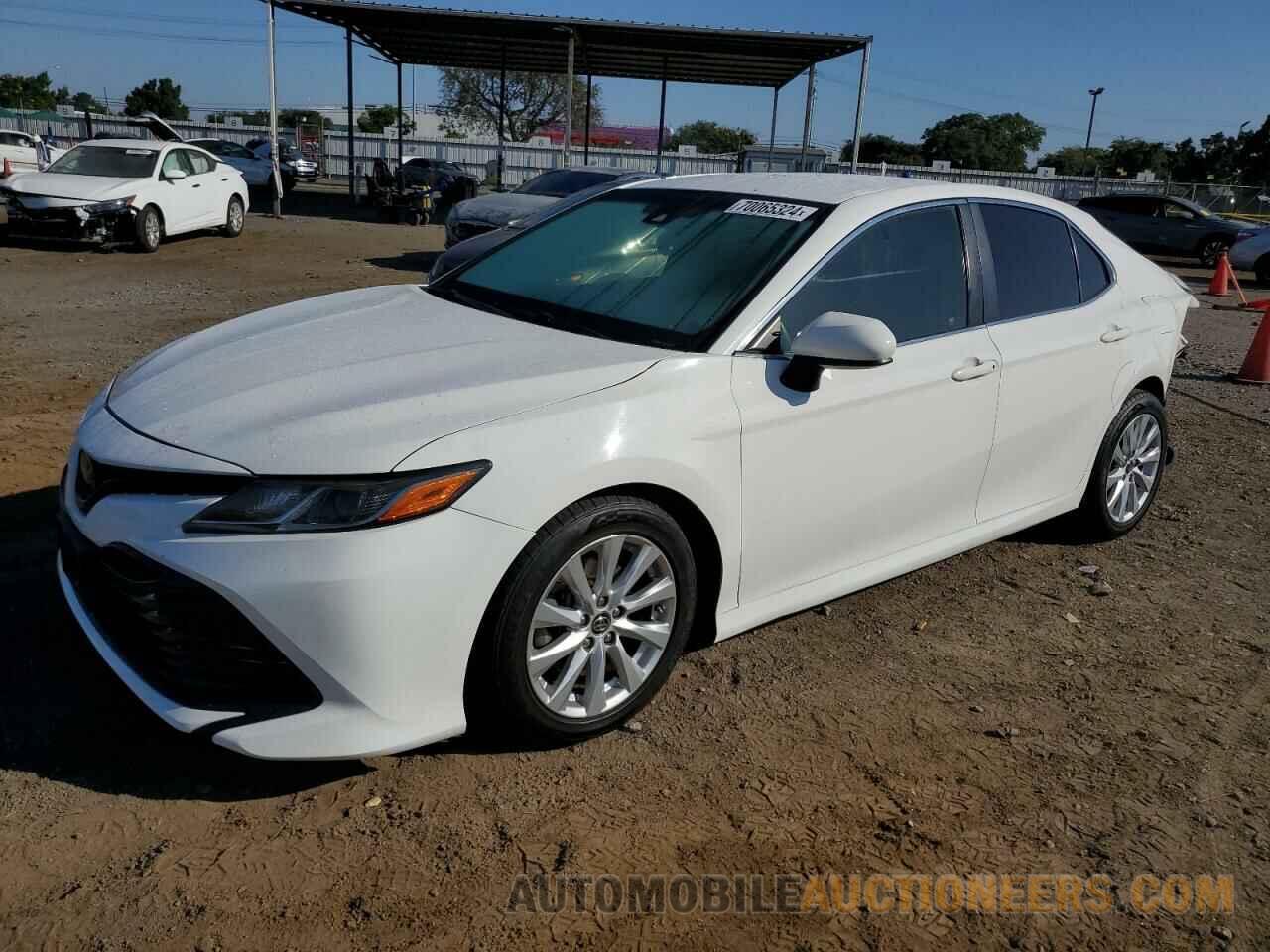 JTNB11HK5J3049594 TOYOTA CAMRY 2018