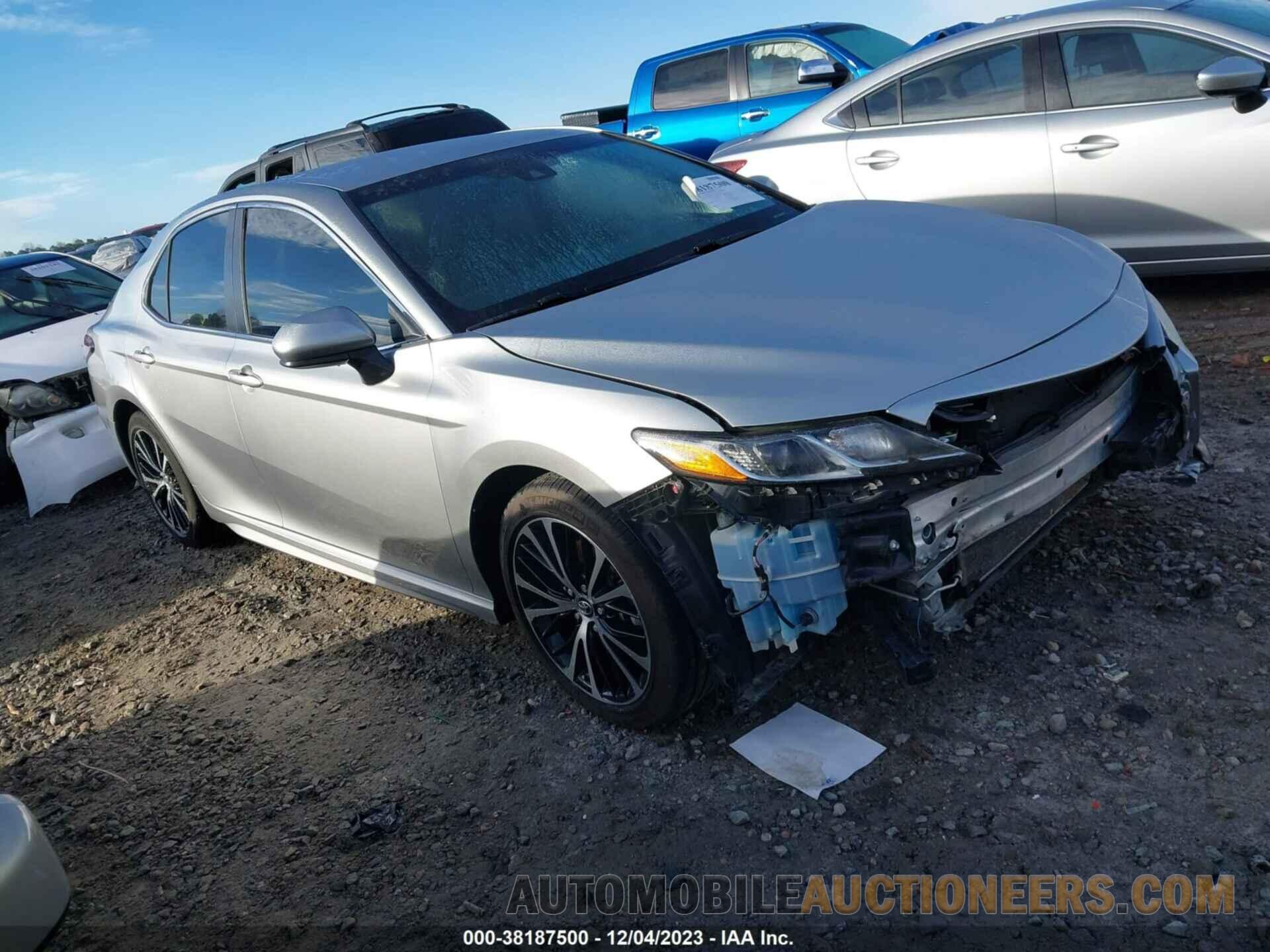 JTNB11HK6J3021240 TOYOTA CAMRY 2018