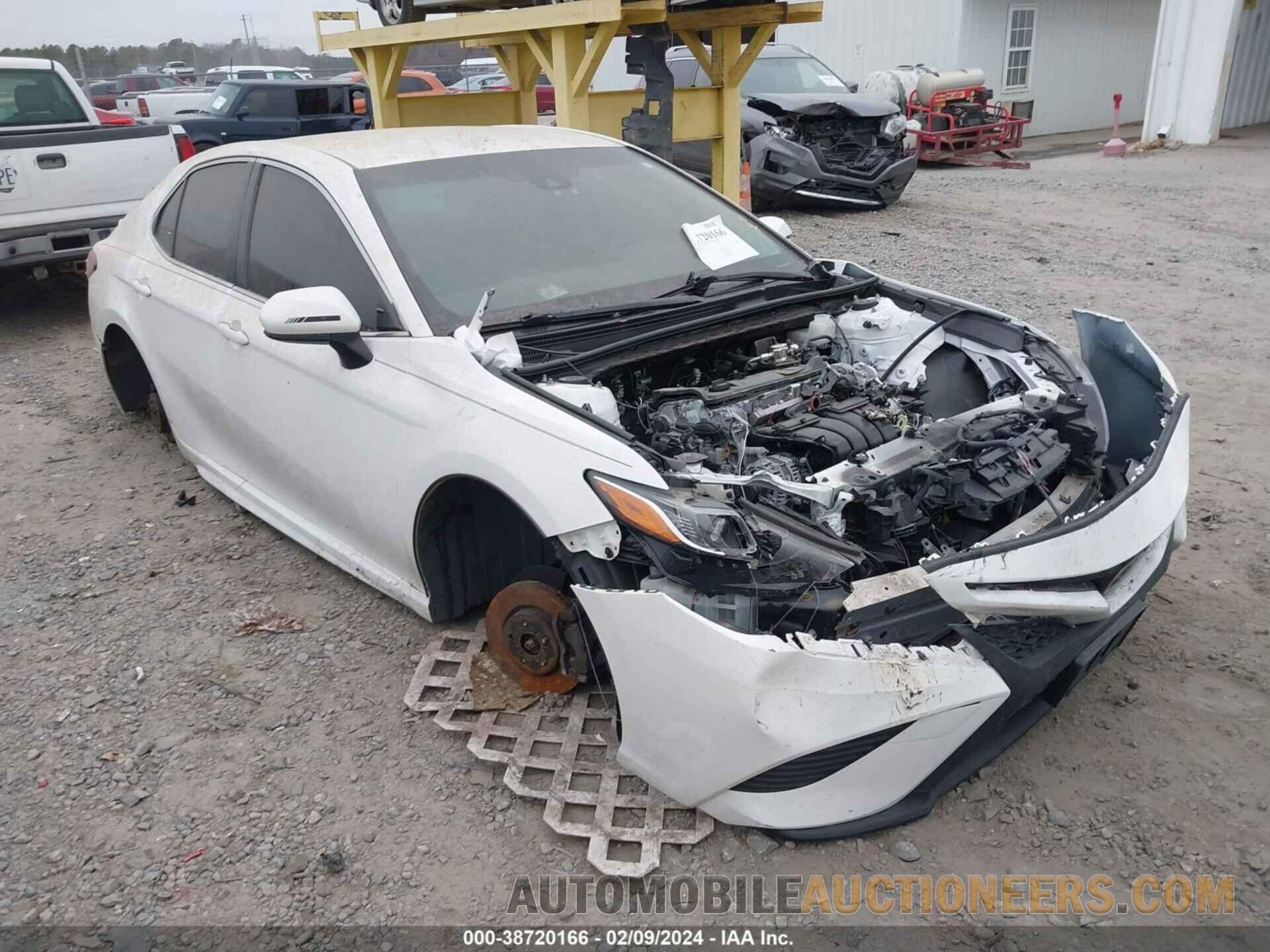 JTNB11HK6J3024929 TOYOTA CAMRY 2018