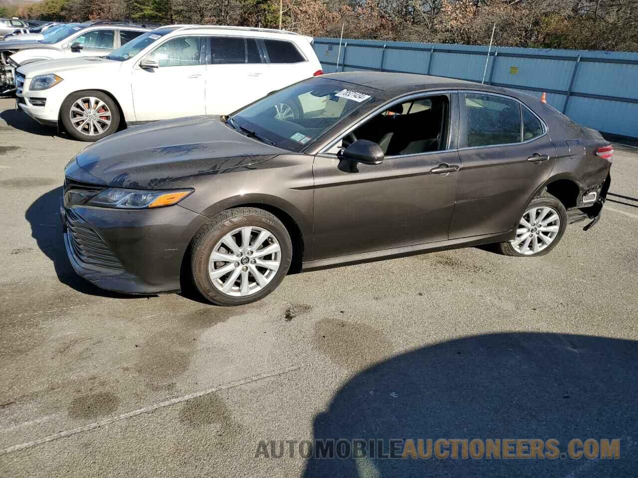 JTNB11HK6J3033971 TOYOTA CAMRY 2018